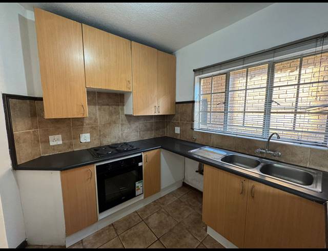 2 BEDROOM APARTMENT FOR SALE IN ECO PARK ESTATE